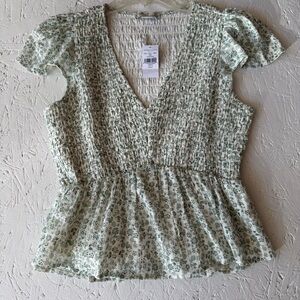 American Eagle Outfitters Green Floral Blouse
